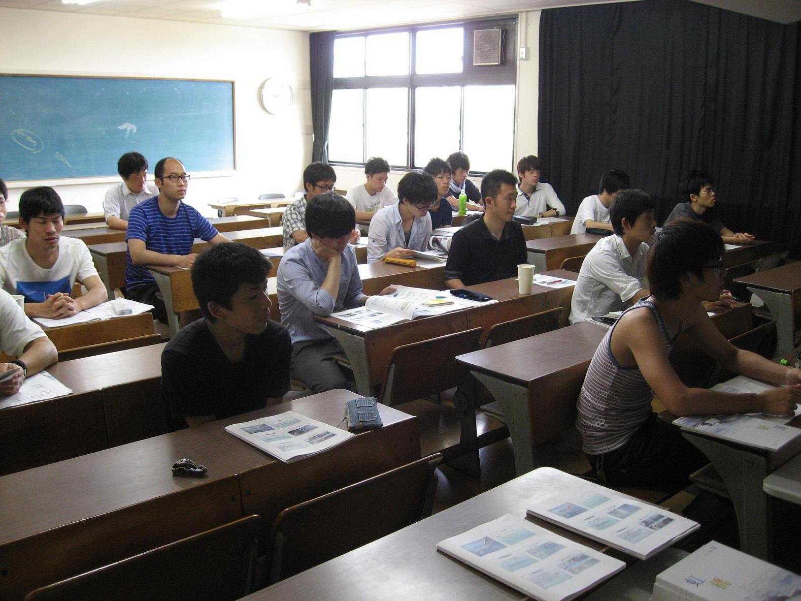 24名の学生が聴講