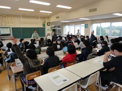 座学 大曲小学校の皆さん