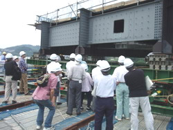 現場見学(桁上にて)