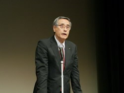 須賀会長による開会の辞