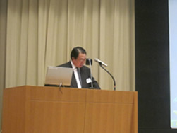 中村広報副委員長による報告