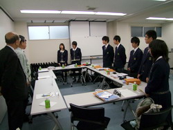 高校生の方から御礼の挨拶
