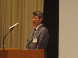 中島副会長による開会の辞