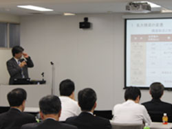 藤原様による講演
