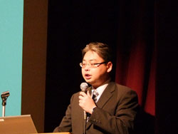 村井委員による発表