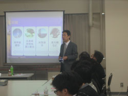 金治課長による講演