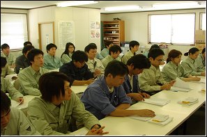 写真2:工事概要説明風景