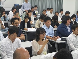 質疑応答の様子